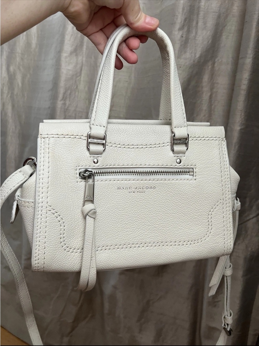 Marc Jacobs cruiser white Leather bag handbag silver zipper $495 small size